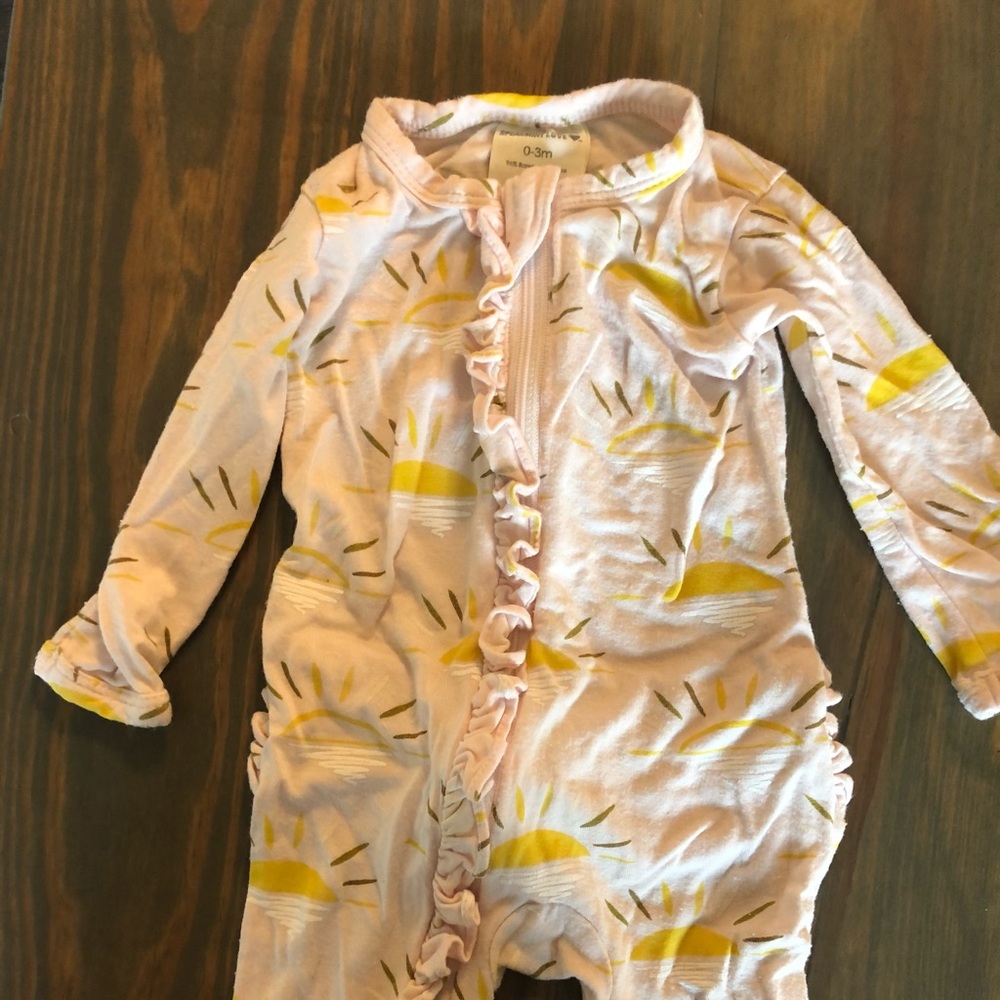 Ruffle zipper footie pajamas